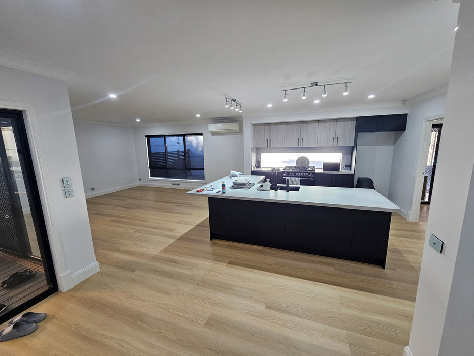 Light Oak 5G Hybrid Flooring (5G7128)