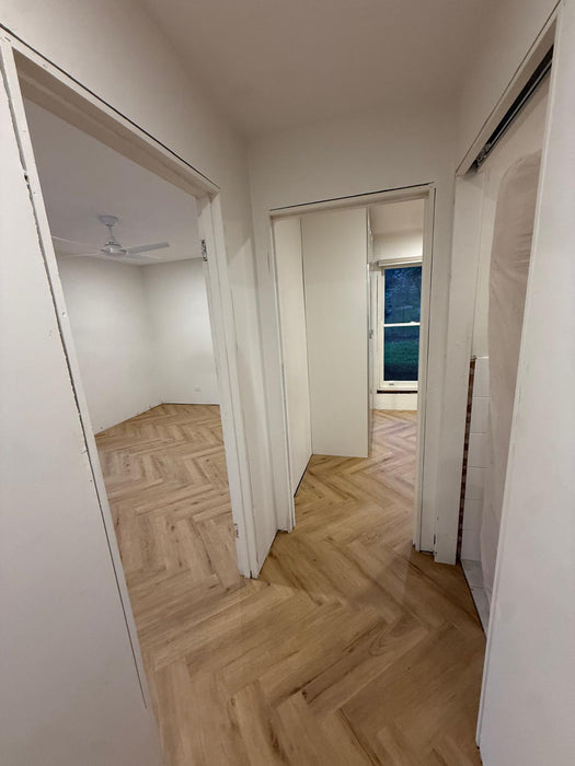 Natural Oak 7mm Hybrid Flooring (HFD38) (6)
