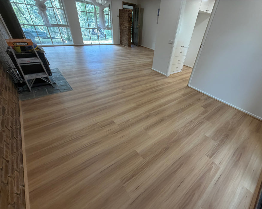 Coastal Blackbutt 5G Hybrid Flooring (5G7120)
