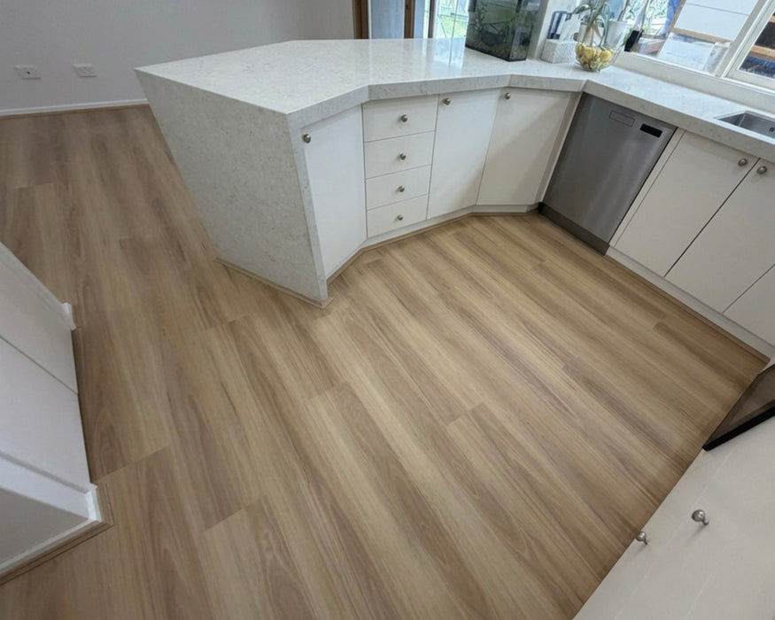 Coastal Blackbutt 5G Hybrid Flooring (5G7120)