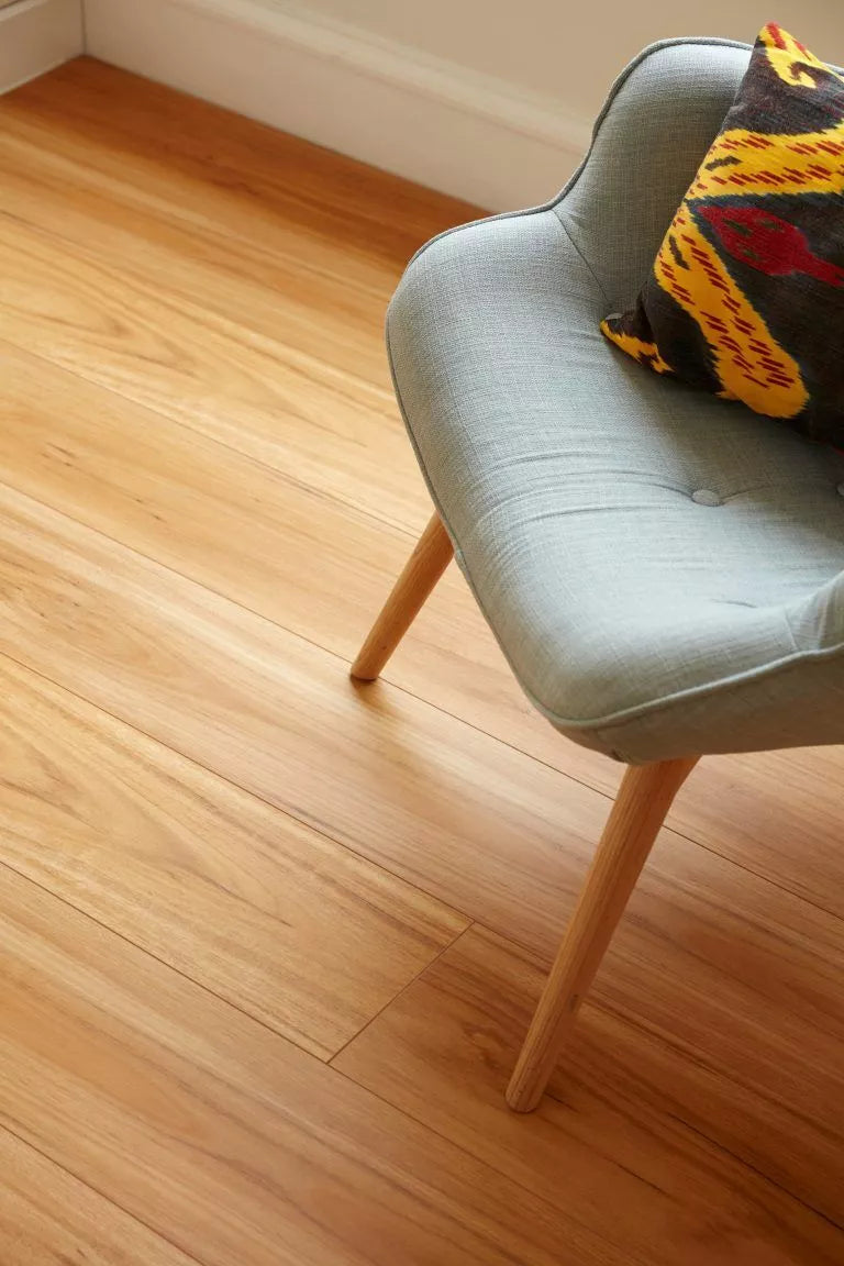 Iron Blackbutt 12mm Laminate Flooring (LP64)