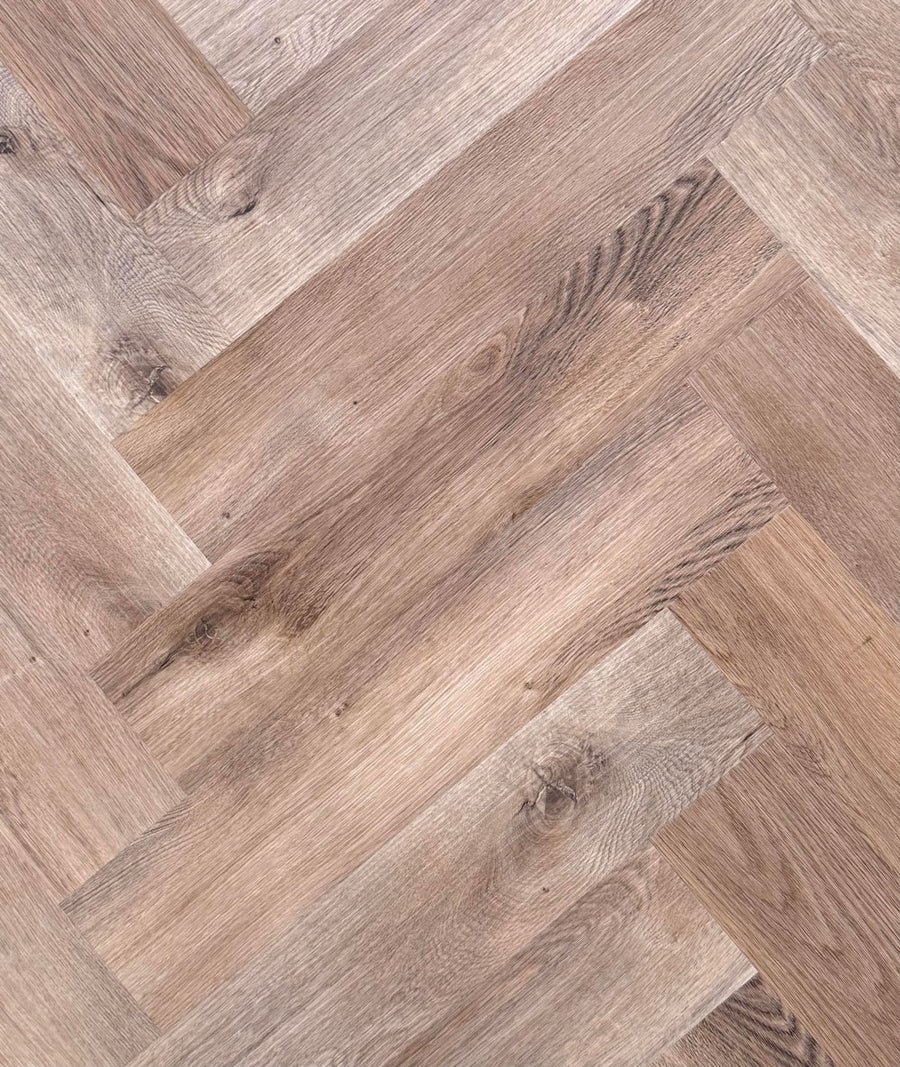 Ember Oak 7mm Hybrid Flooring (HCW11)