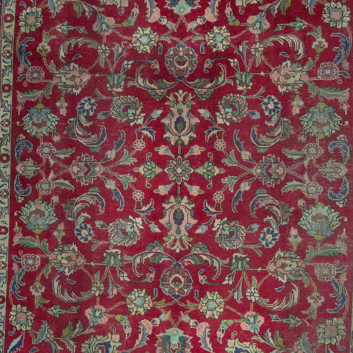 Tabriz Handmade Rug — 256 × 358 cm (Label 16) — close-up of the actual photographed pattern and weave.