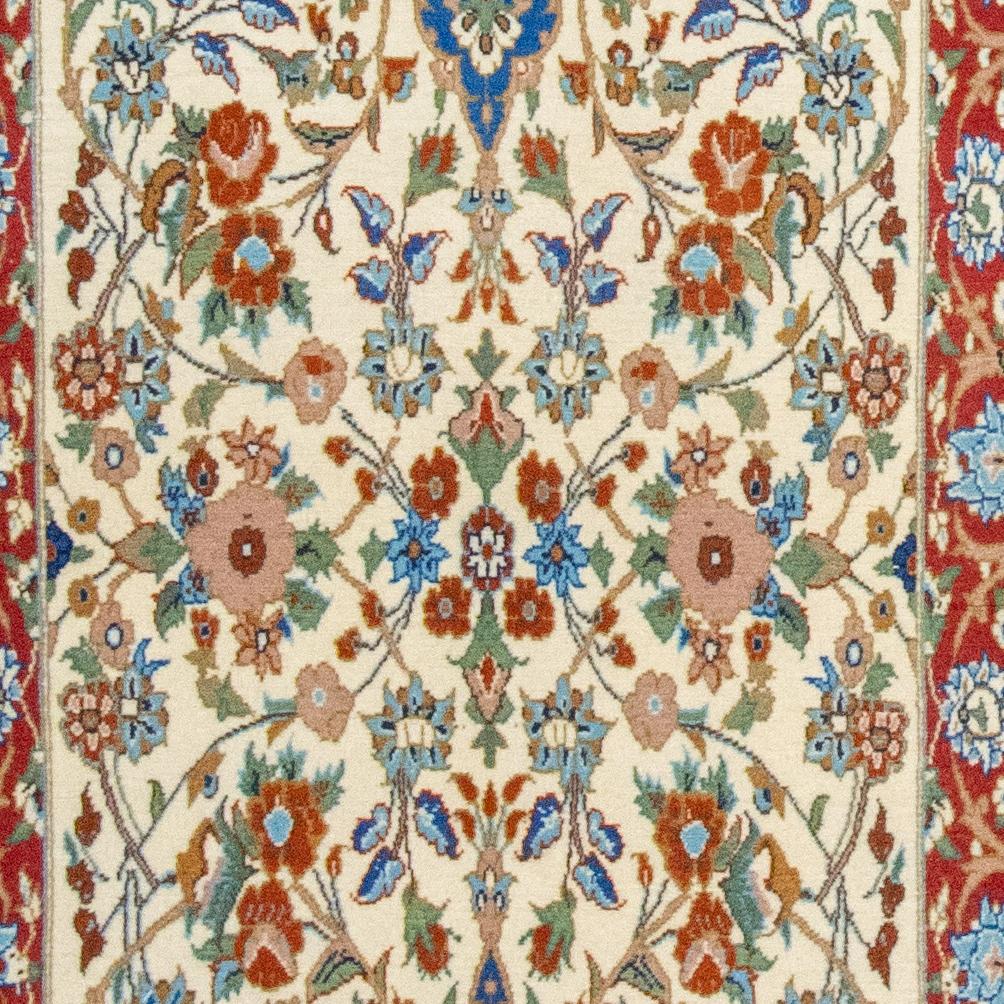 Isfahan 50r Handmade Runner — 75 × 302 cm (Label 62) — close-up of the actual photographed pattern and weave.