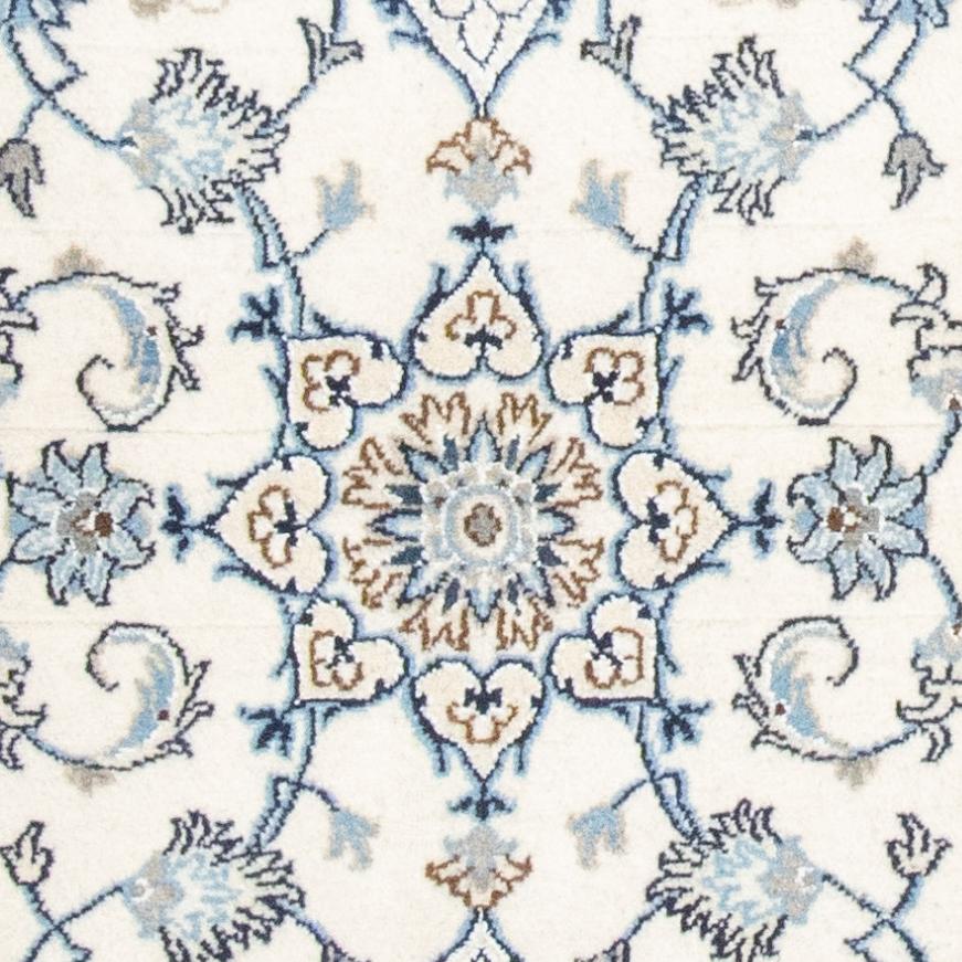 Nain Handmade Runner — 79 × 290 cm (Label 181) — close-up of the actual photographed pattern and weave.
