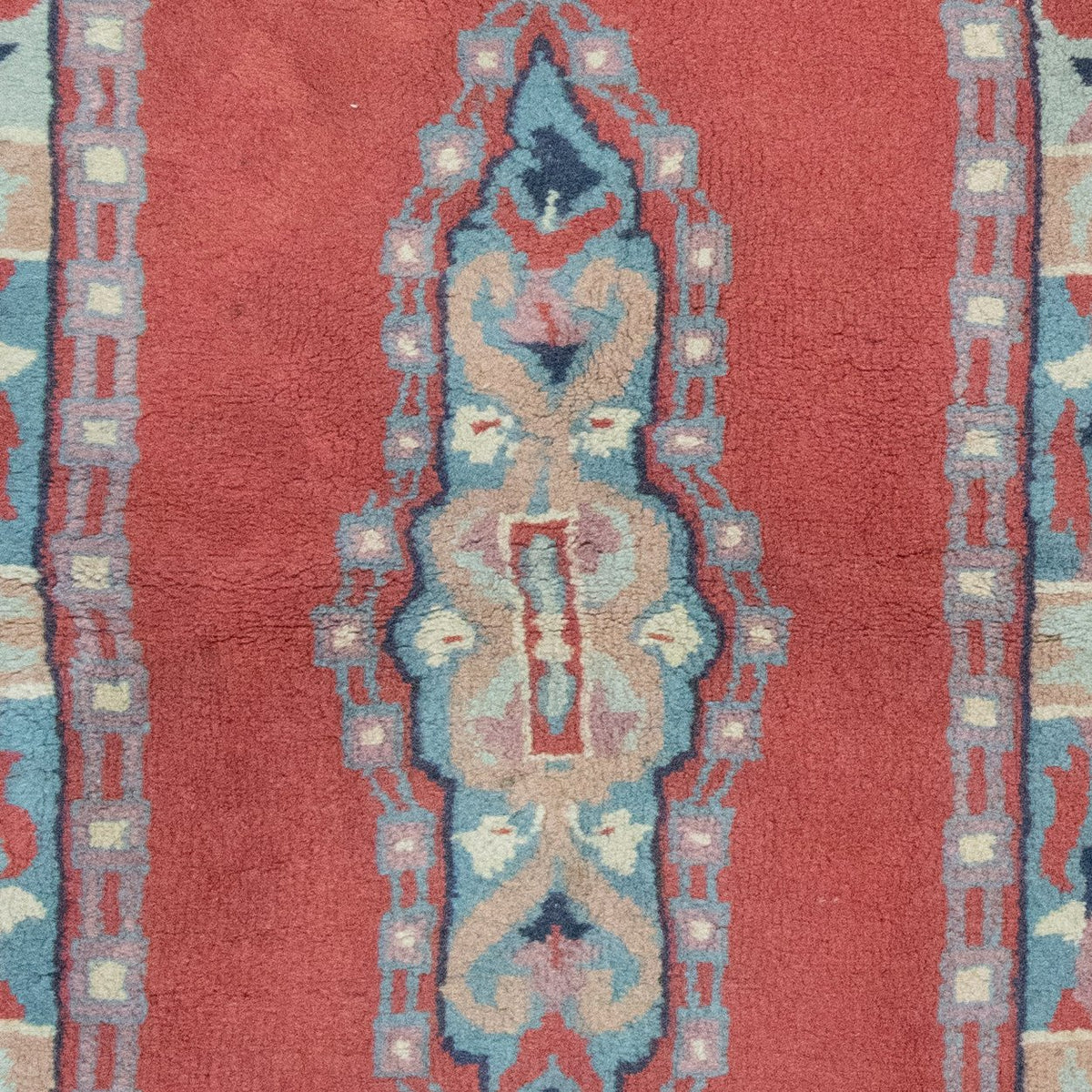 Kerman Handmade Runner — 75 × 230 cm (Label 270) — close-up of the actual photographed pattern and weave.