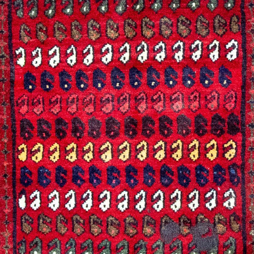 Arak Handmade Rug — 60 × 110 cm (Label 296) — close-up of the actual photographed pattern and weave.