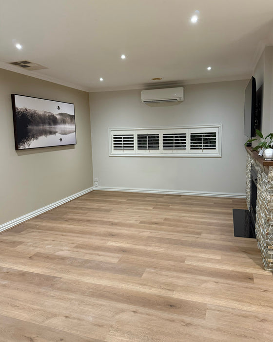 Blonde 9mm Hybrid Flooring (HC14)