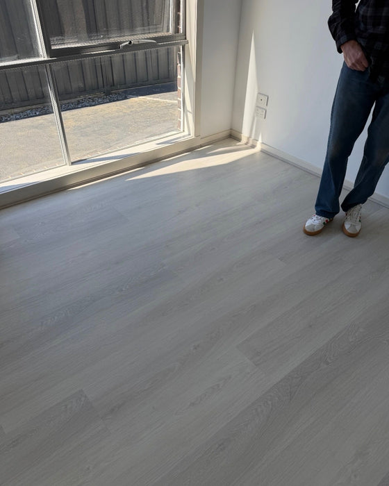 Eclipse 8mm Hybrid Flooring (HCC72)