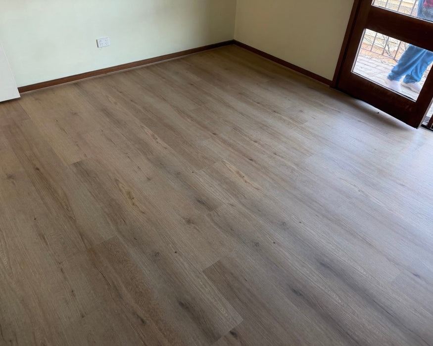 Granite 8mm Hybrid Flooring (HCC74)