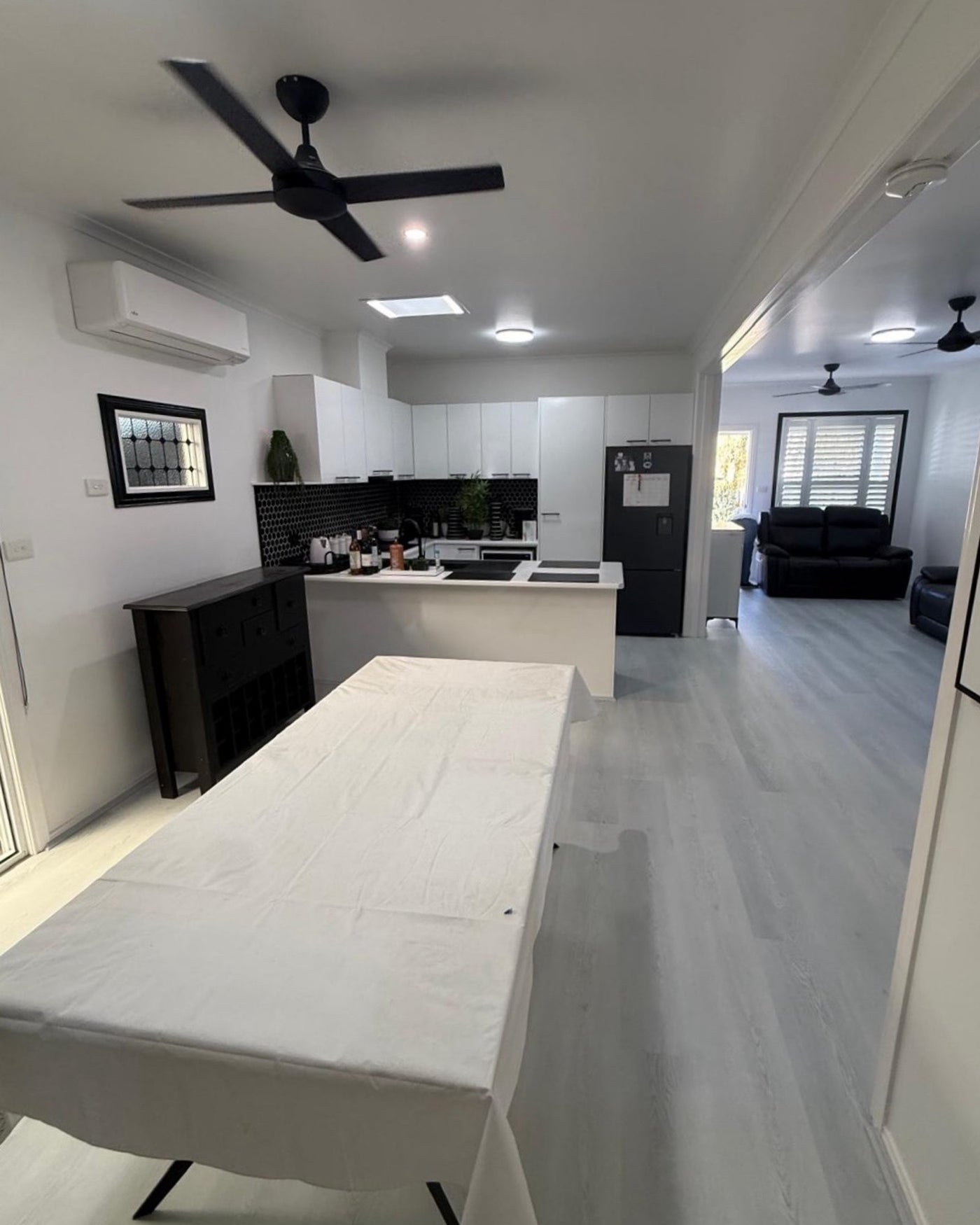 Linen Oak 6.5mm Hybrid Flooring (HHF31)