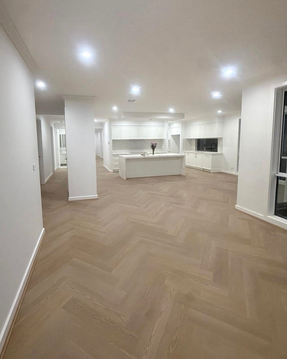 Umber 8mm Hybrid Flooring (HSU77)