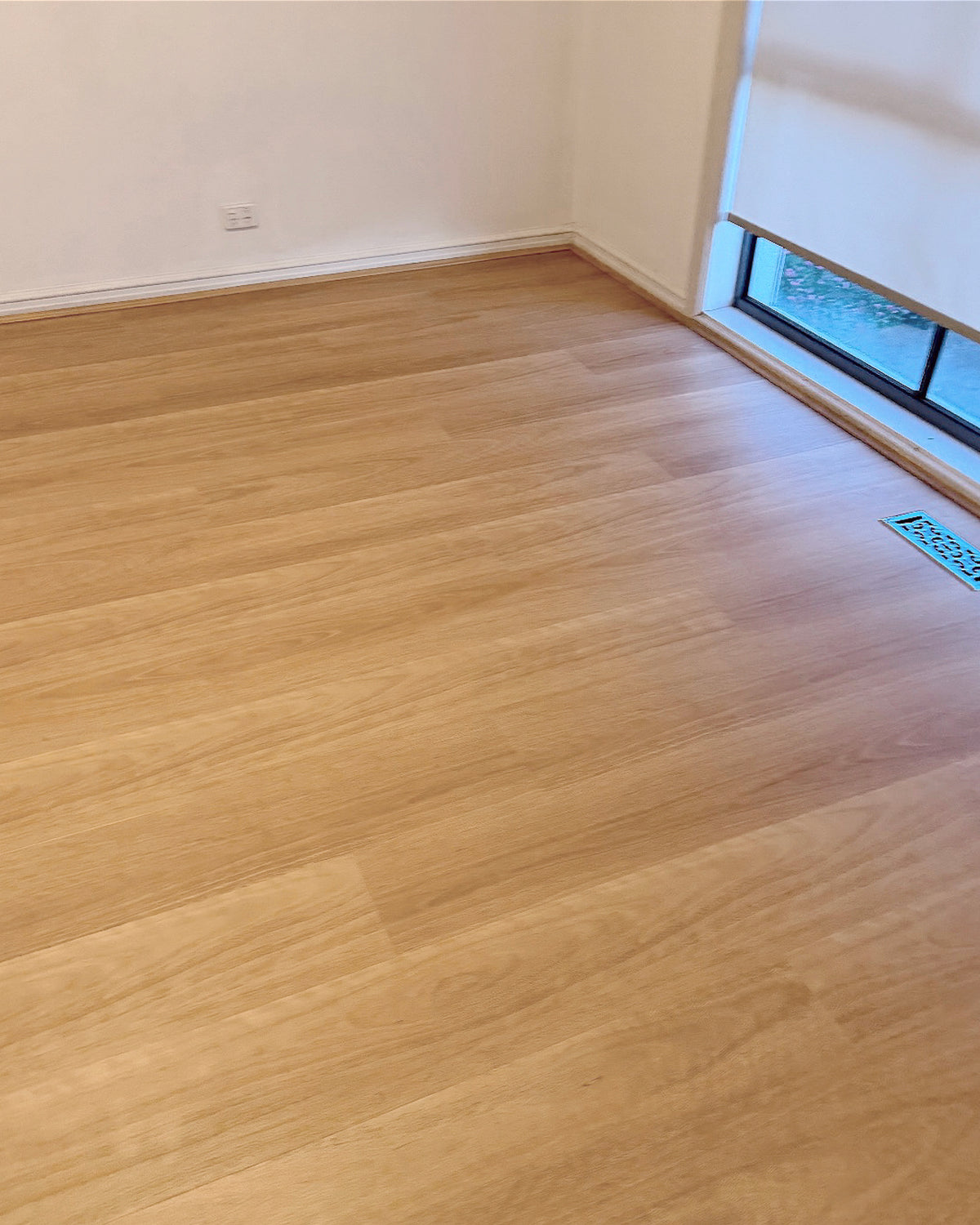 Eastern Blackbutt 9mm Hybrid Flooring (HW24)