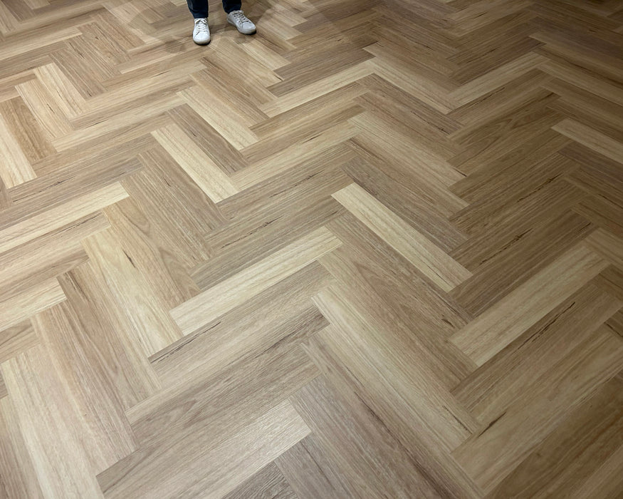 Elite Blackbutt Herringbone 9mm Hybrid Flooring (HC21)
