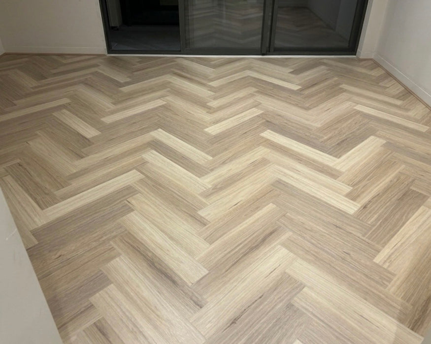 Elite Blackbutt Herringbone 9mm Hybrid Flooring (HC21)