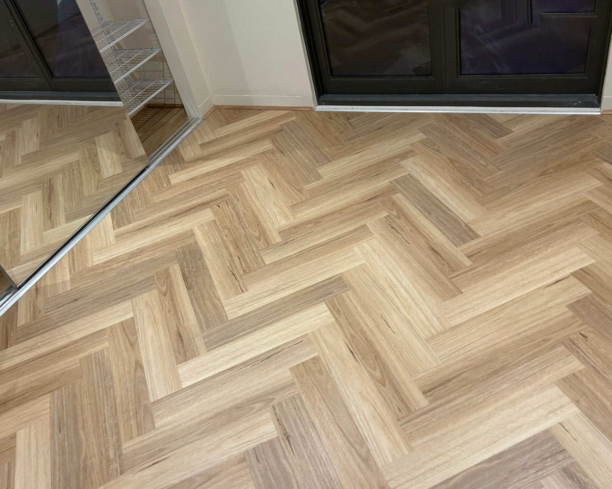 Elite Blackbutt Herringbone 9mm Hybrid Flooring (HC21)