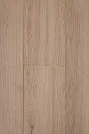 Lumen Oak 12mm Laminate Flooring (LCW7)