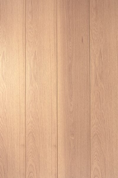 Lumen Oak 12mm Laminate Flooring (LCW7)