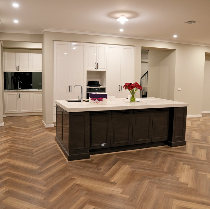 Wild Spotted Gum 7mm Hybrid Flooring (HCW26)