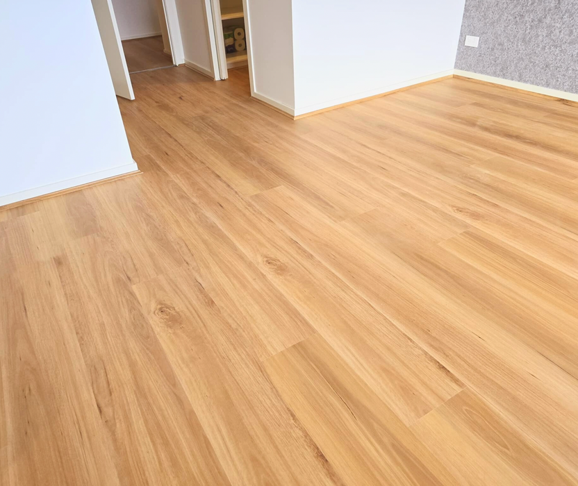 Coastal Blackbutt 6.5mm Hybrid Flooring (HCW81)