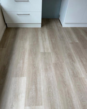 Lumen Oak Vinyl Flooring (VG31)