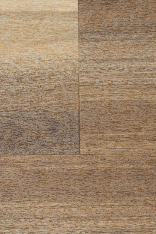 Pure Spotted Gum Vinyl Flooring (VT17)