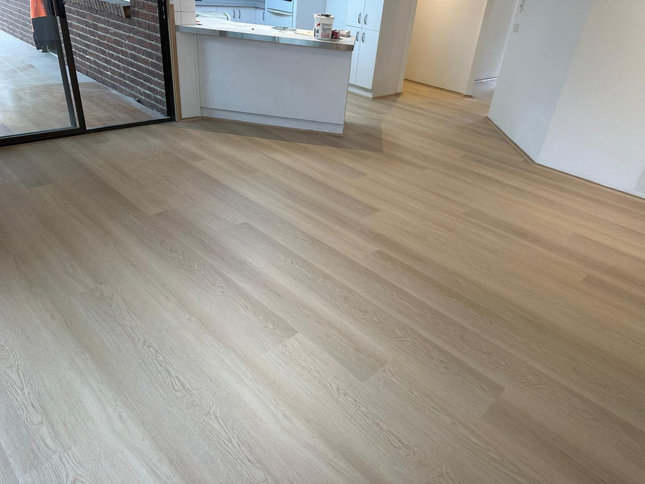 Light Oak 5G Hybrid Flooring (5G7128)