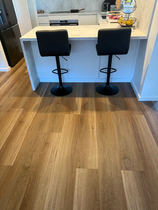 Spotted Gum 5G Hybrid Flooring (5G7121)