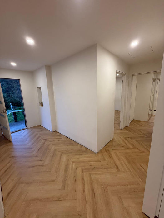 Natural Oak 7mm Hybrid Flooring (HFD38) (8)