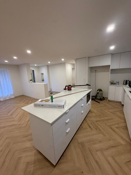 Natural Oak 7mm Hybrid Flooring (HFD38) (3)