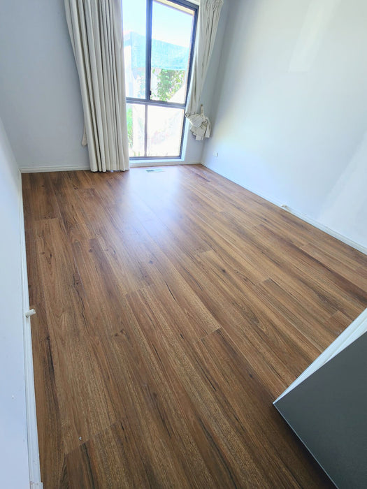 Rustic Spotted Gum 7mm Hybrid Flooring (HS911)