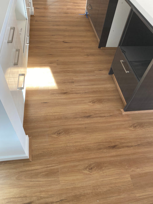 Coastal Blackbutt 6.5mm Hybrid Flooring (HCW81)