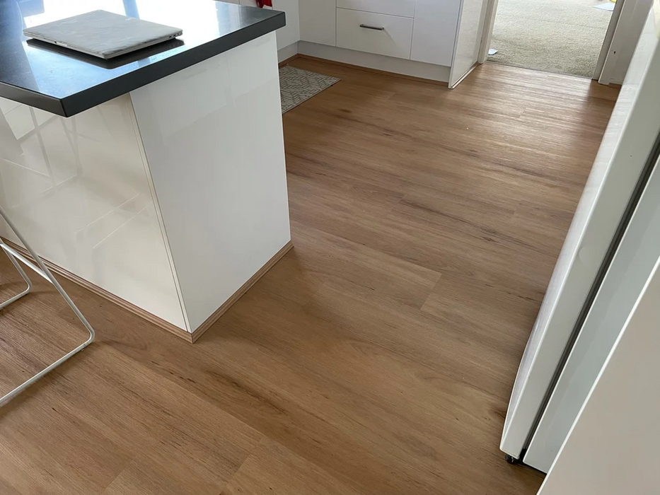 Blackbutt 7mm Hybrid Flooring (HFD9)
