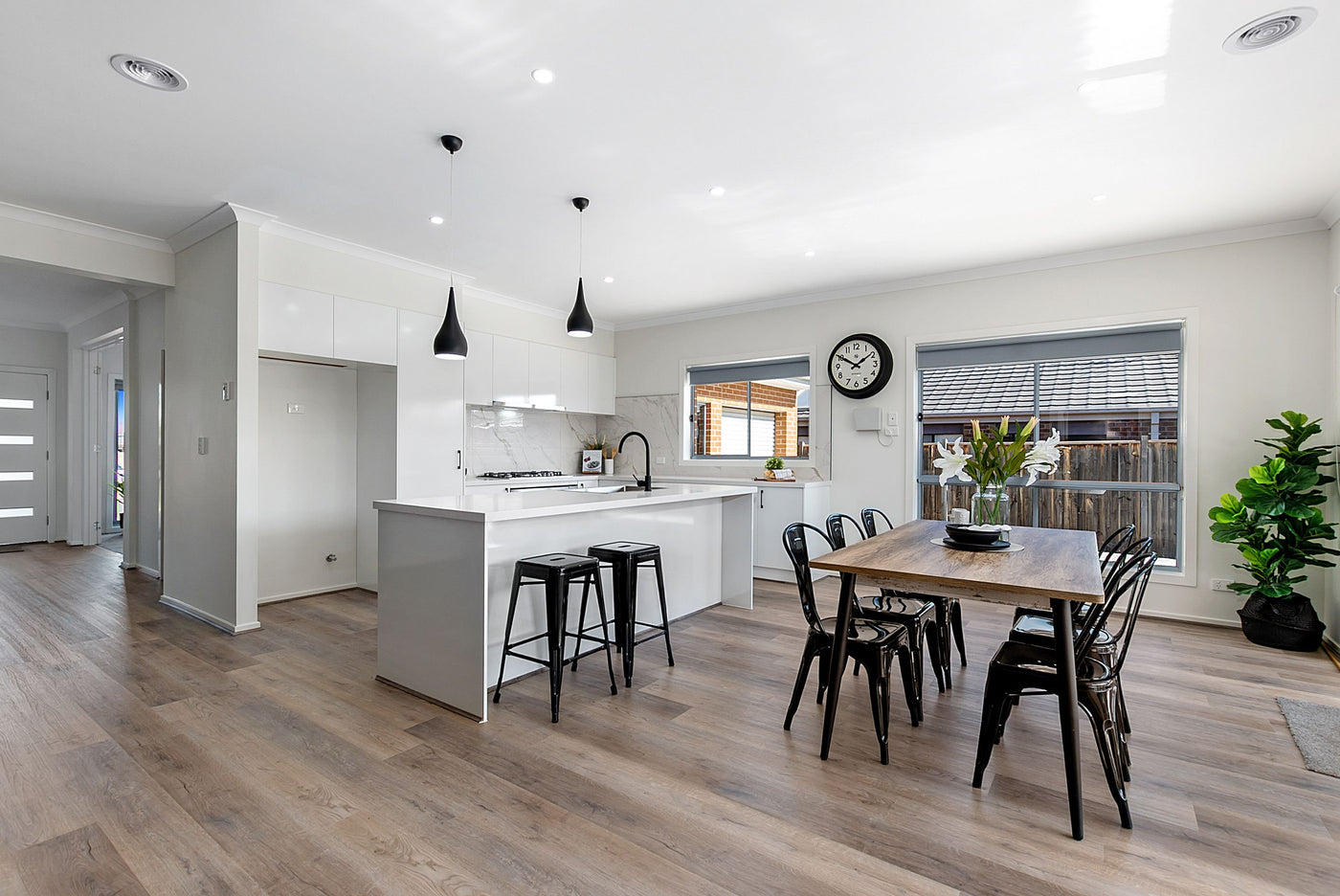 River 5.5mm Hybrid Flooring (HSU18)